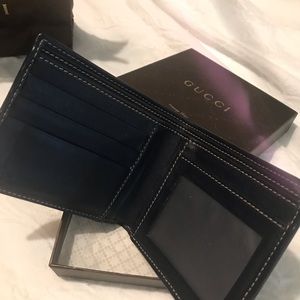 Gucci Bags - Gucci Men’s Wallet Gucci Bags - Gucci Men’s Wallet